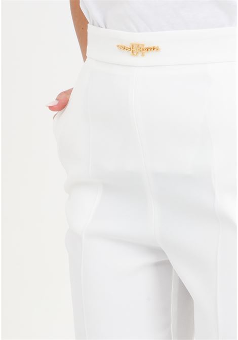 Pantaloni da donna bianco dritto in crêpe stretch con morsetto ELISABETTA FRANCHI | PA02341E2360